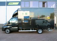 Nieuwe Iveco Daily 35C18HA8 3.0 375 Aut. Bakwagen met Laadklep Zwart