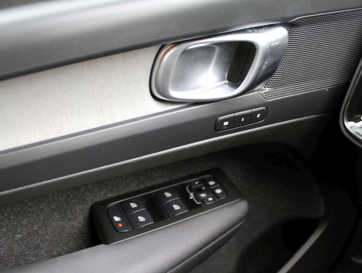 Volvo XC40 1.5 T5 Recharge Inscription Hybride Elektrisch/Benzine Panoramadak