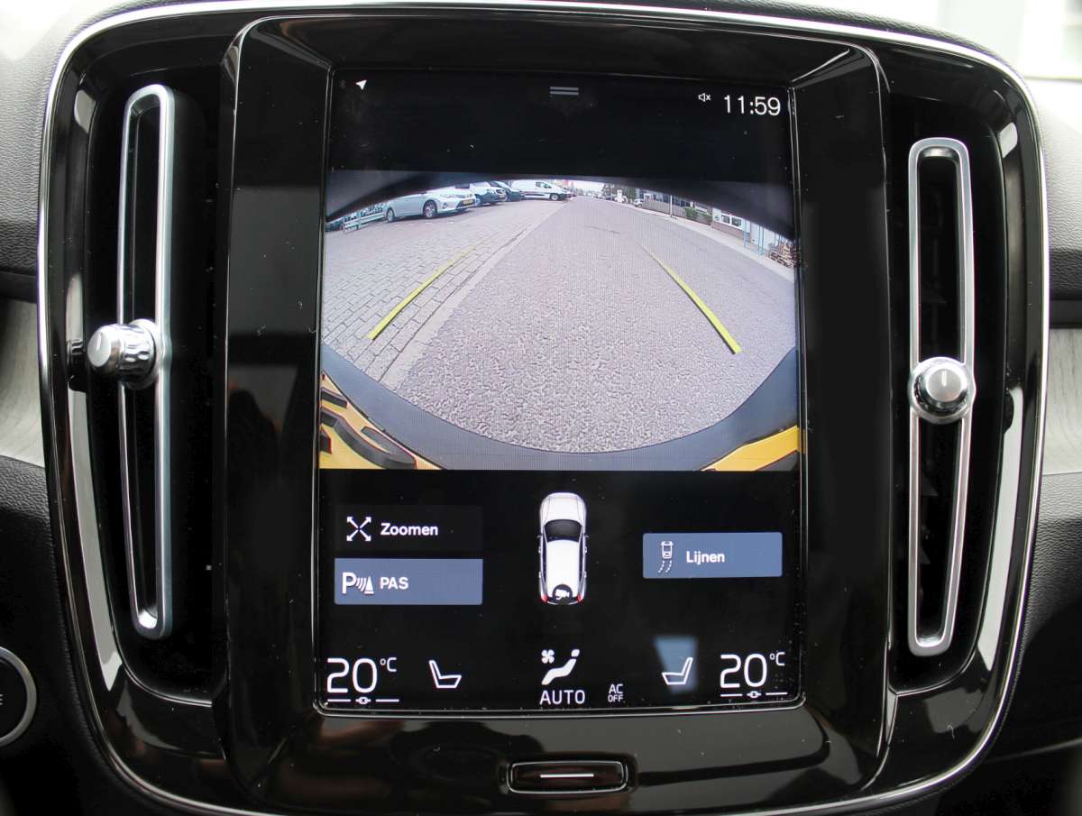 Volvo XC40 1.5 T5 Recharge Inscription Hybride Elektrisch/Benzine Panoramadak