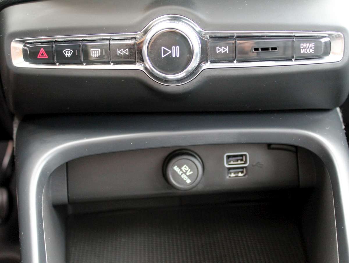 Volvo XC40 1.5 T5 Recharge Inscription Hybride Elektrisch/Benzine Panoramadak