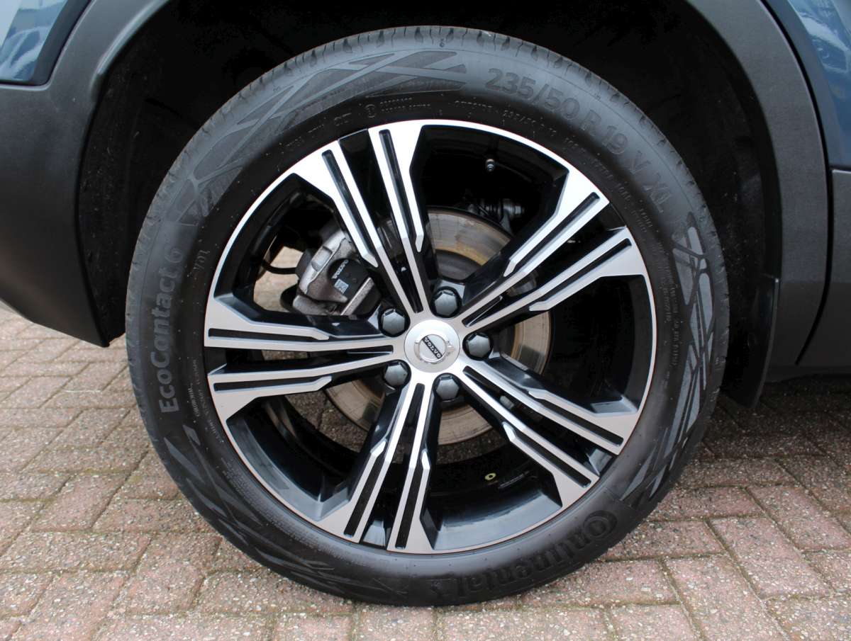 Volvo XC40 1.5 T5 Recharge Inscription Hybride Elektrisch/Benzine Panoramadak