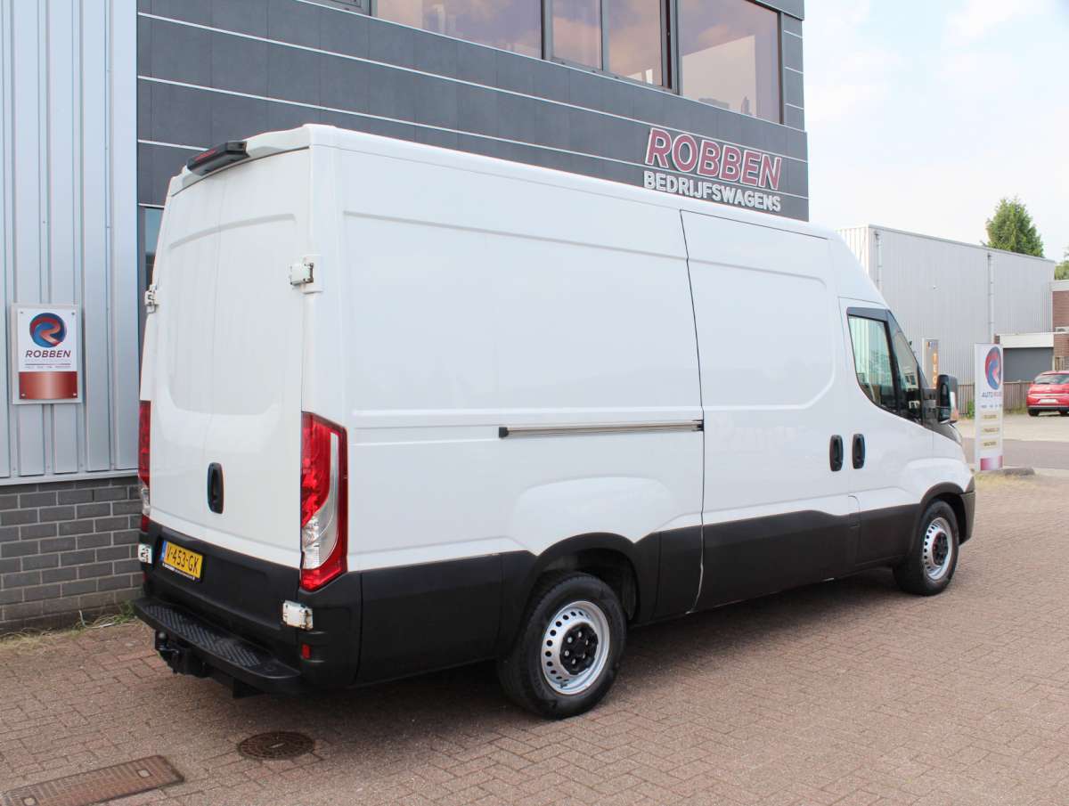 Iveco Daily 35S13V 2.3 352L H2 Airco/Trekhaak/Bijrijdersbank