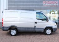 Iveco Daily 35S18V 3.0 300 L1H1 Airco/Trekhaak/Tachograaf