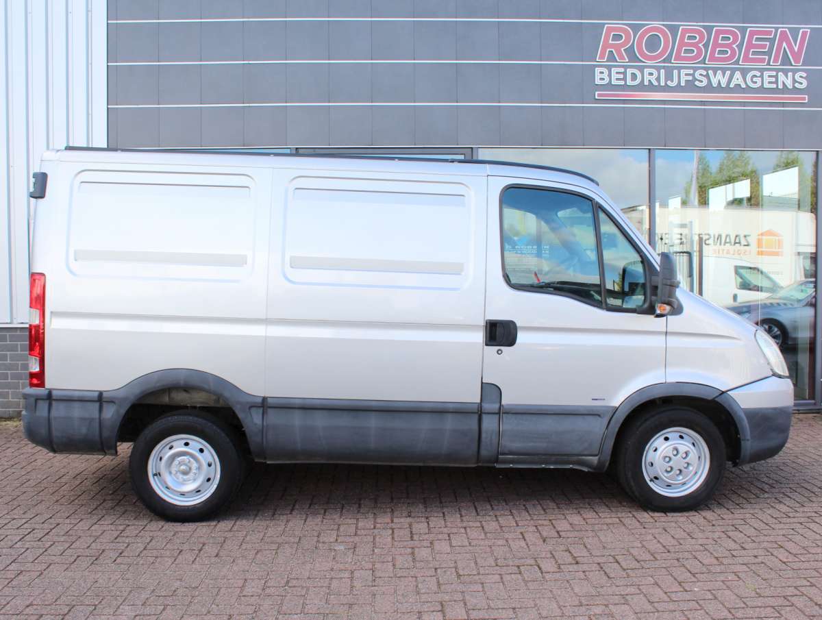 Iveco Daily 35S18V 3.0 300 L1H1 Airco/Trekhaak/Tachograaf