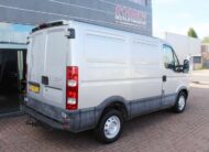 Iveco Daily 35S18V 3.0 300 L1H1 Airco/Trekhaak/Tachograaf