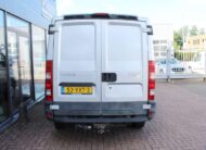 Iveco Daily 35S18V 3.0 300 L1H1 Airco/Trekhaak/Tachograaf