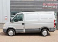 Iveco Daily 35S18V 3.0 300 L1H1 Airco/Trekhaak/Tachograaf