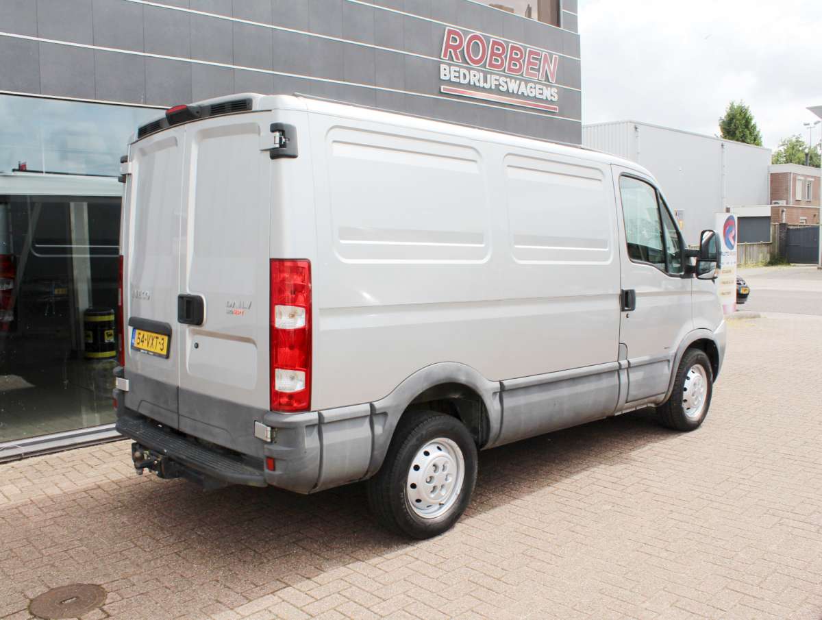 Iveco Daily 35S18V 3.0 300 L1H1 Airco/Trekhaak/Tachograaf