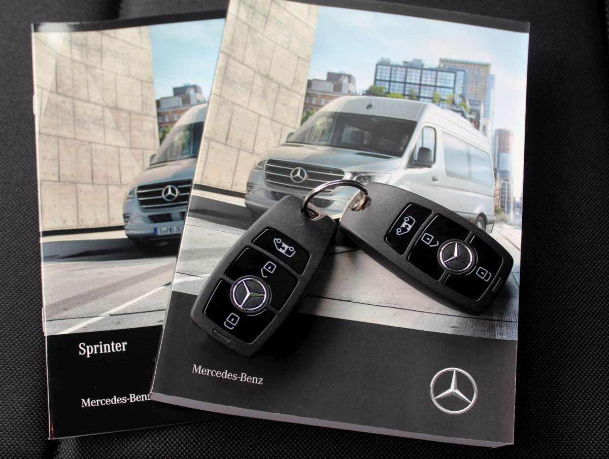 Mercedes-Benz Sprinter 415 1.9 CDI Open Laadbak Automaat Nieuw