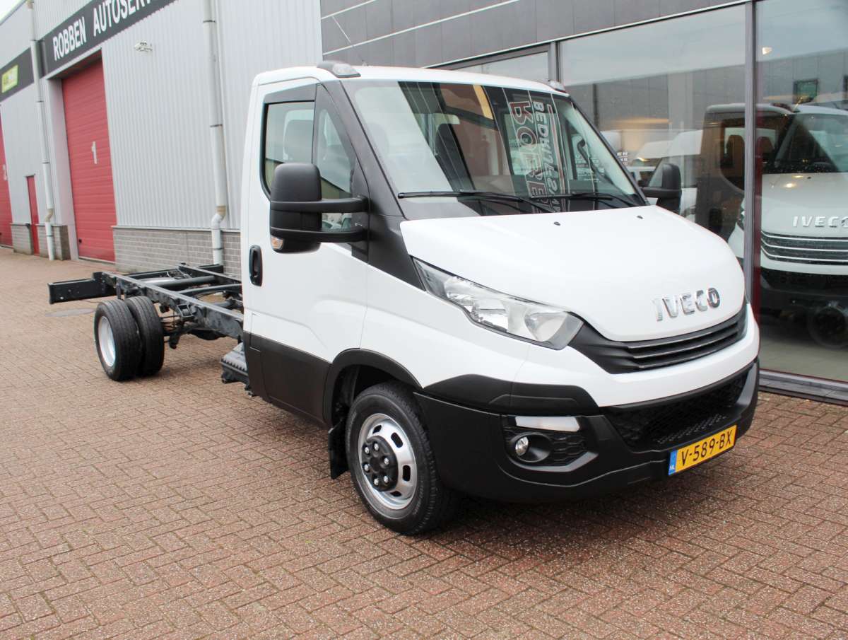 Iveco Daily 40C18 3.0 Chassis Cabine Automaat Dubbellucht/Airco