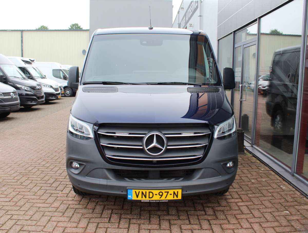 Mercedes-Benz Sprinter 319 3.0 CDI V6 L2H1 DC Luxe Automaat