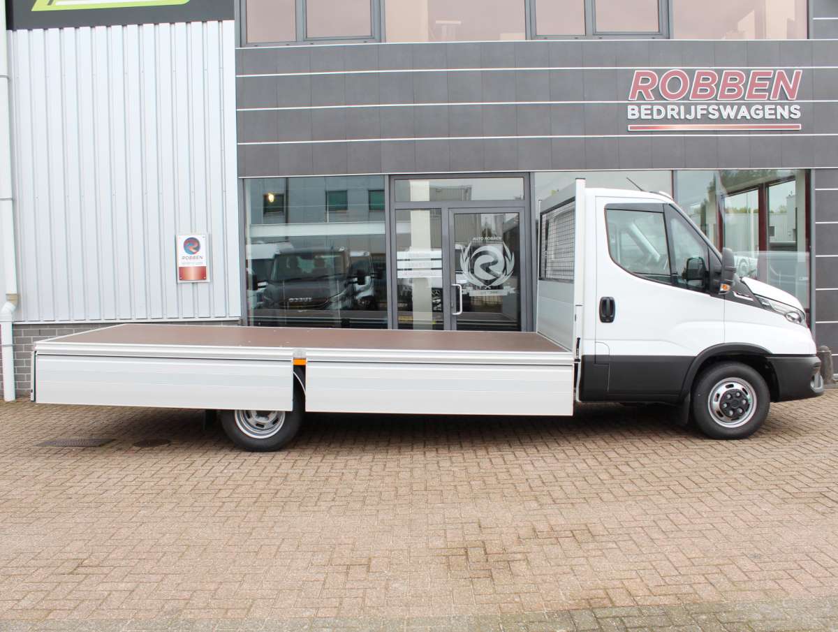 Nieuwe Iveco Daily 35C18HA8 3.0 410 Open Laadbak Automaat Dubbellucht/Trekhaak