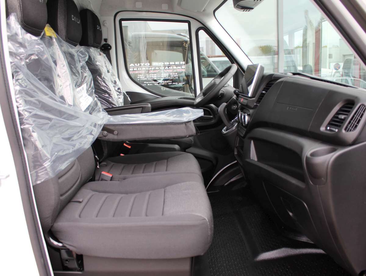 Nieuwe Iveco Daily 35C18HA8 3.0 410 Open Laadbak Automaat Dubbellucht/Trekhaak