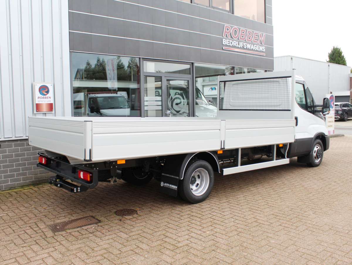 Nieuwe Iveco Daily 35C18HA8 3.0 410 Open Laadbak Automaat Dubbellucht/Trekhaak