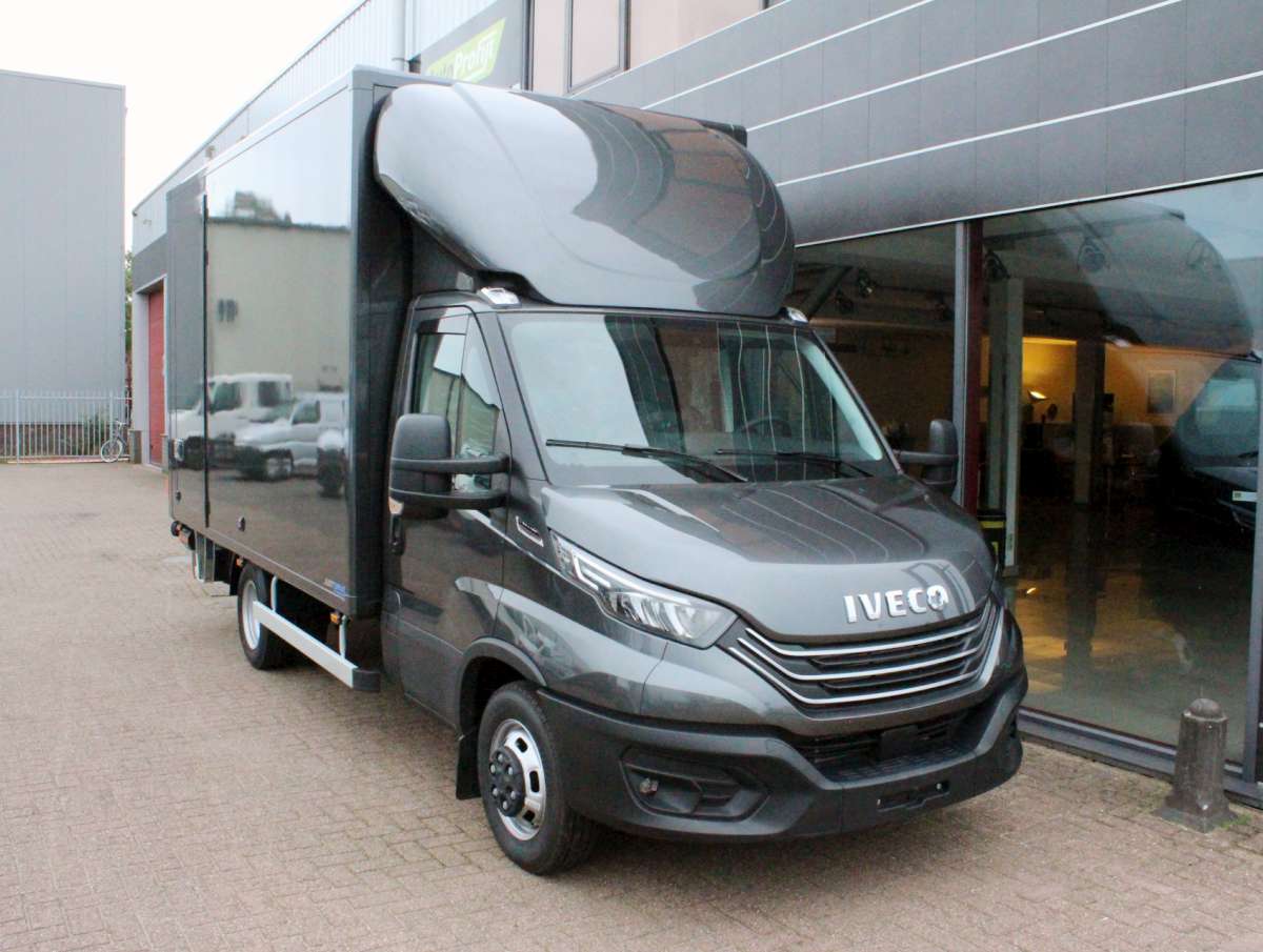 Iveco Daily 35C18HA8 3.0 410 Bakwagen Aut. Laadklep Grijs Nieuw