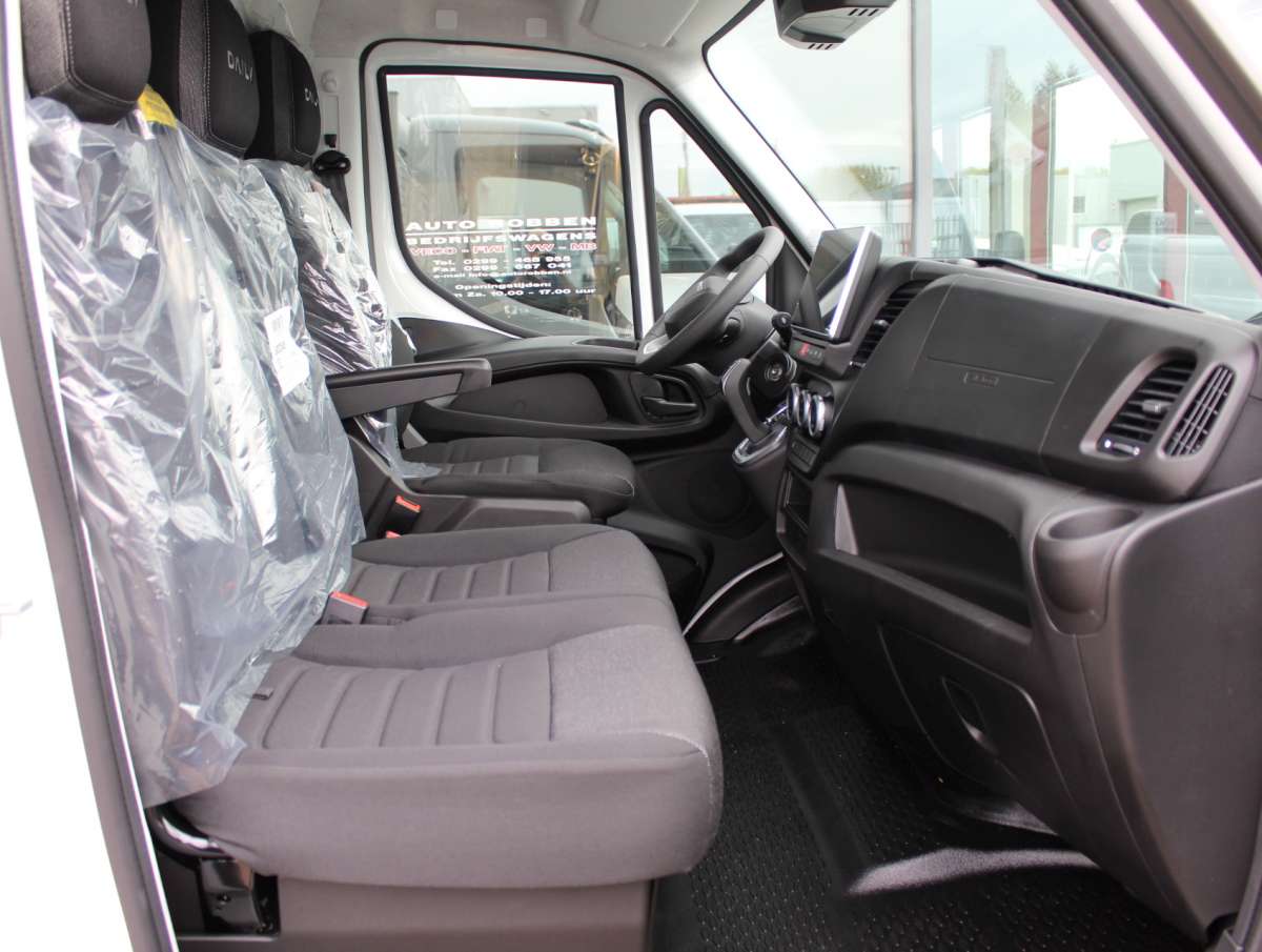 Nieuwe Iveco Daily 42C18HA8 3.0 410 Open Laadbak Automaat Dubbellucht