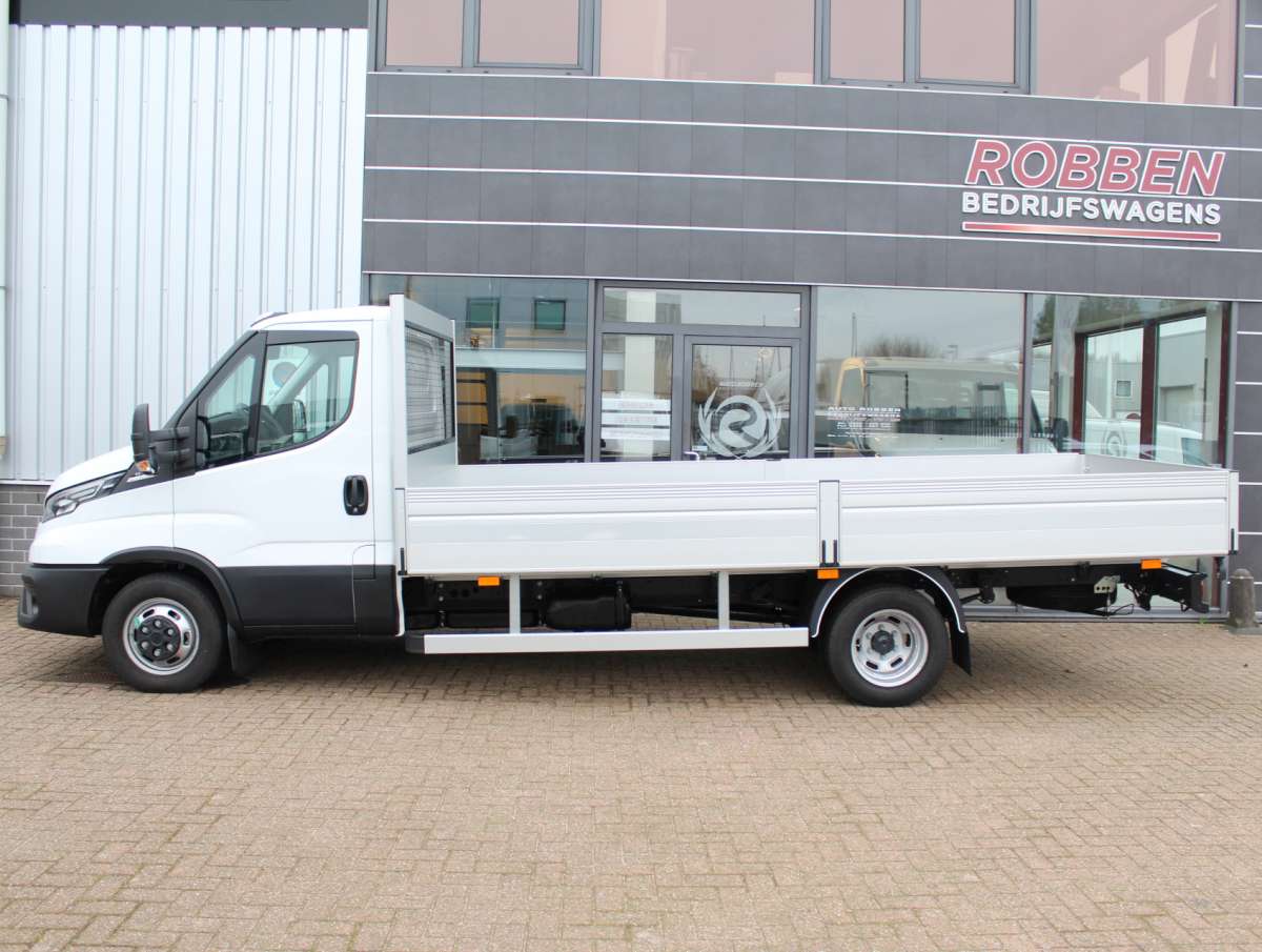 Nieuwe Iveco Daily 42C18HA8 3.0 410 Open Laadbak Automaat Dubbellucht