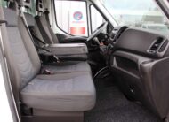 Iveco Daily 35C15 3.0 410 Bakwagen Dubbellucht Laadklep Zijdeur