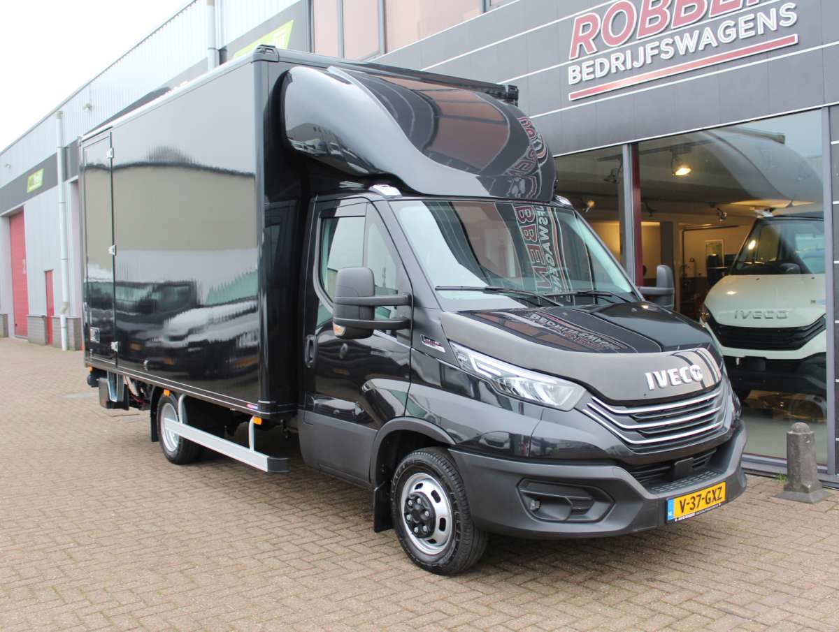 Iveco Daily 35C18 HA8 3.0 375 Bakwagen Aut. Laadklep Zijdeur Dubbellucht Nieuw