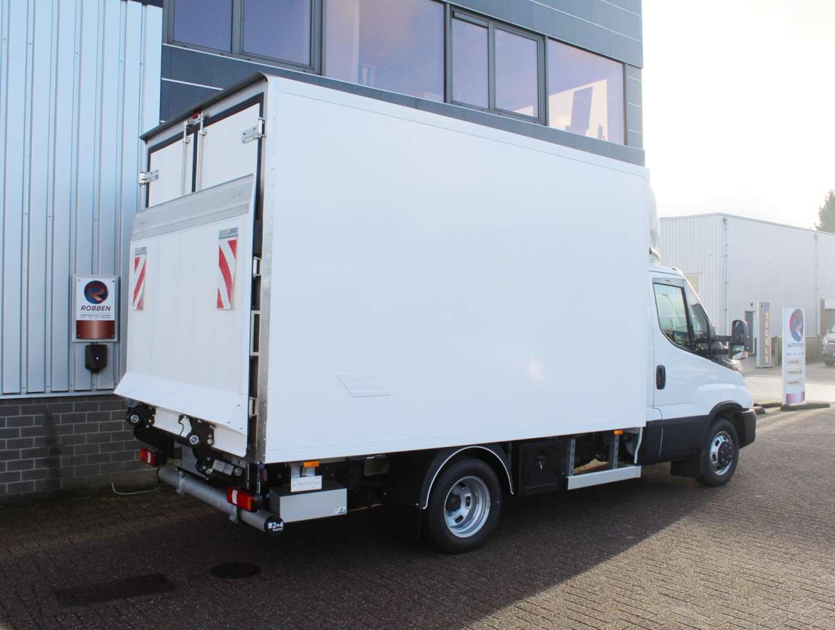 Iveco Daily 35C18HA8 3.0 345 Aut. Koelwagen/Vrieswagen Bakwagen Laadklep/Achterdeuren Nieuw