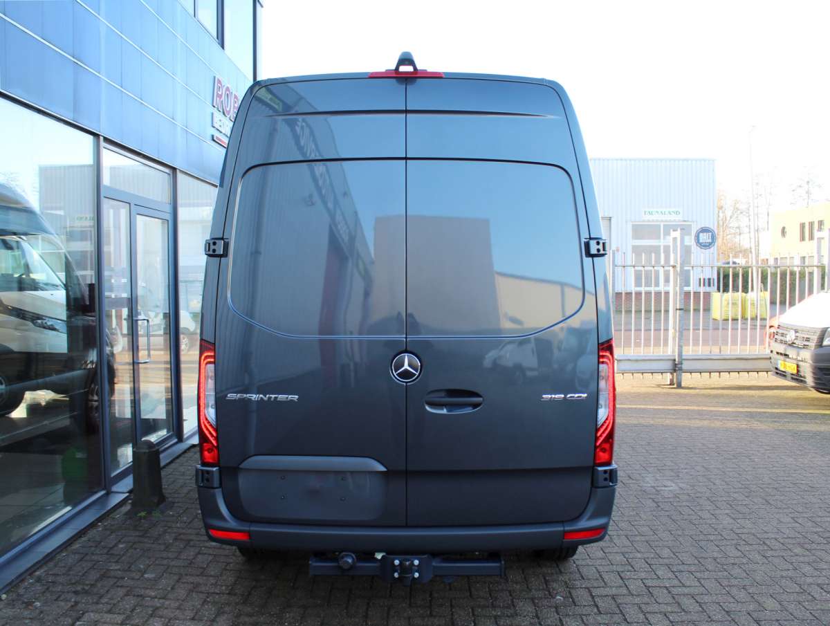 Mercedes-Benz Sprinter 319 1.9 CDI L2 Pro 2 Schuifdeuren