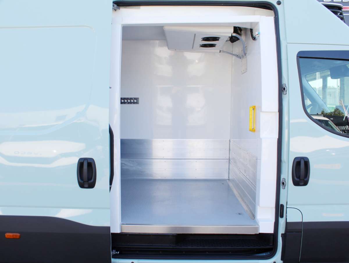 Iveco Daily 35S16 2.3 352L H2 Aut. Multitemp Koelwagen Vrieswagen Dag- Nachtkoeling Nieuw