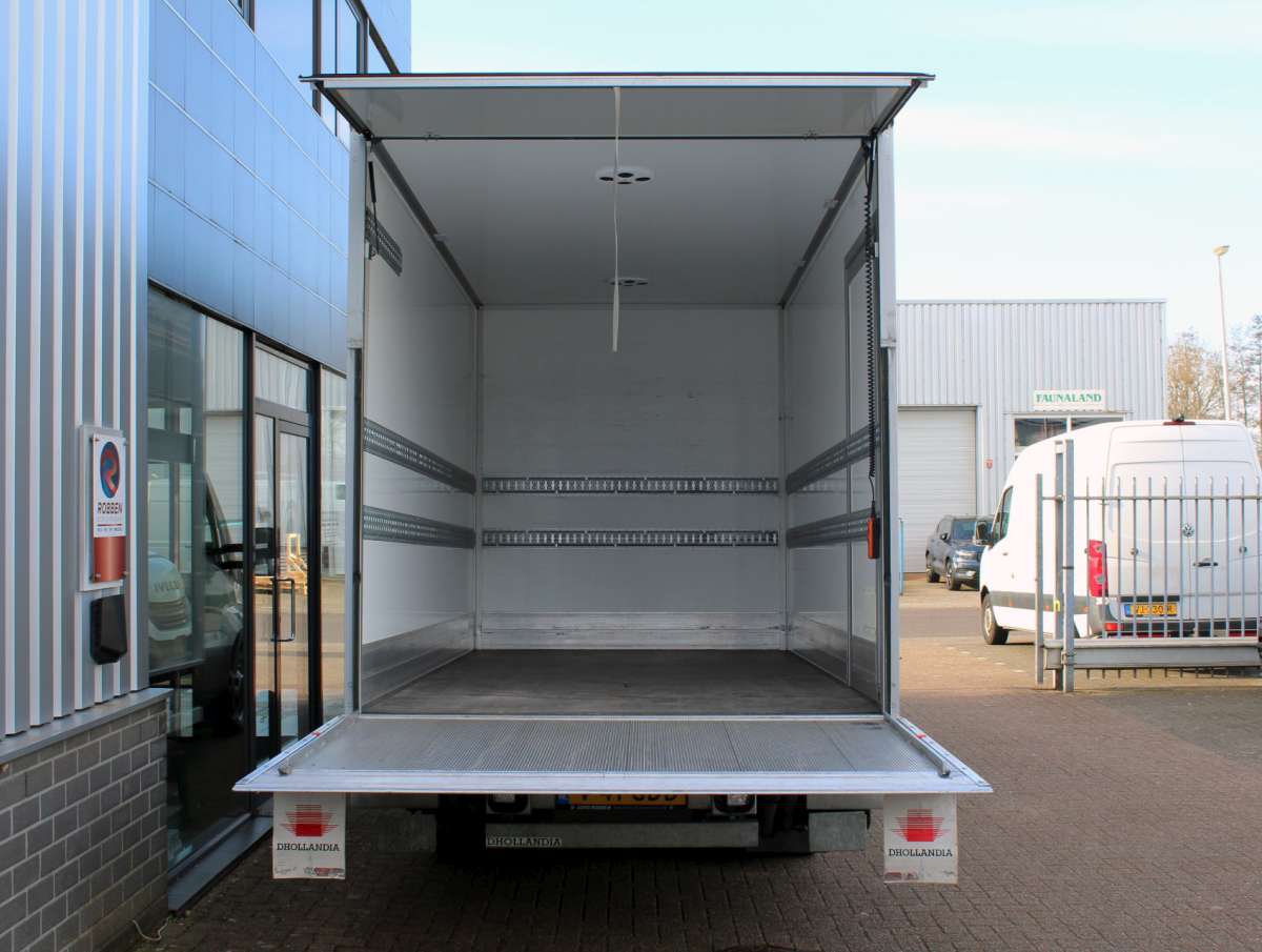 Iveco Daily 40C18 HA8 Bakwagen 3500/4200kg Aut. Laadklep Bak+Zijdeur