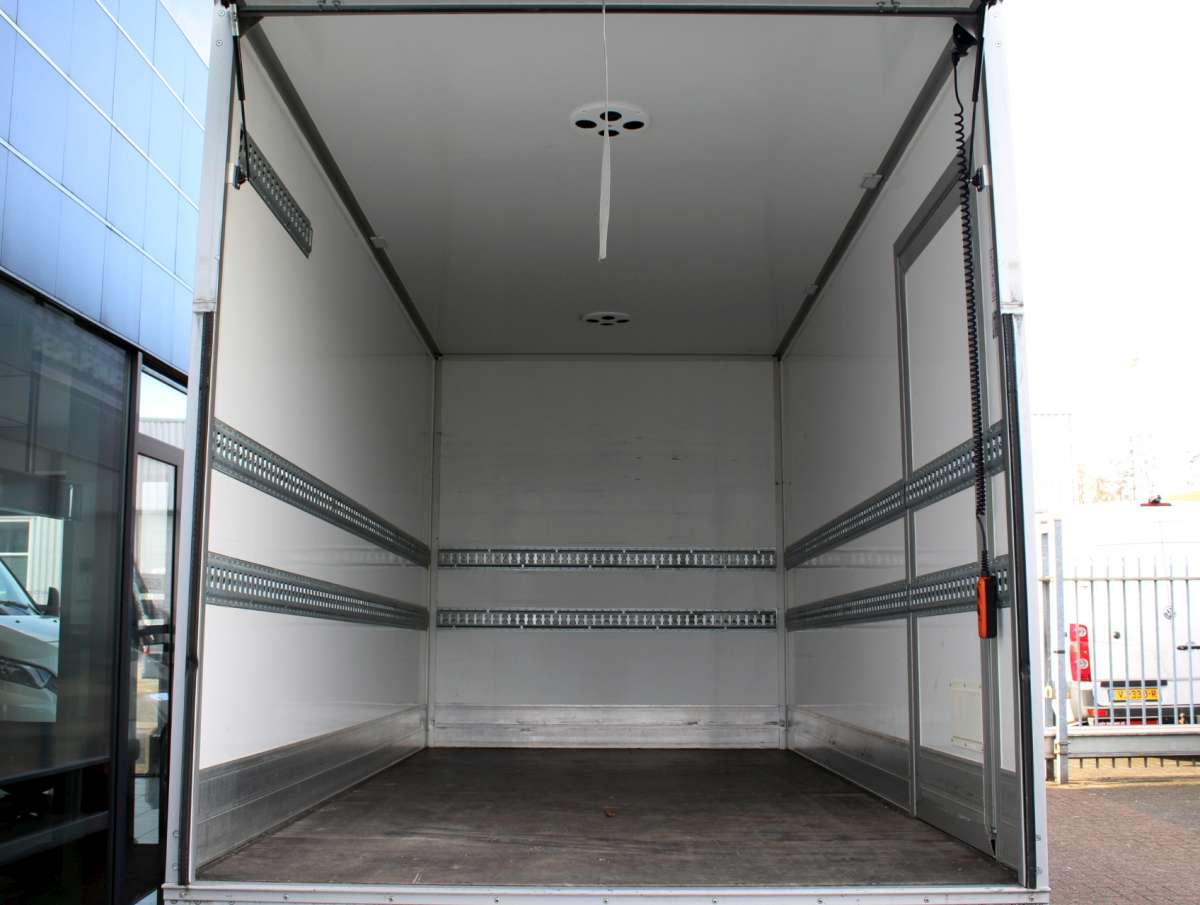 Iveco Daily 40C18 HA8 Bakwagen 3500/4200kg Aut. Laadklep Bak+Zijdeur