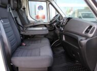 Iveco Daily 40C18 HA8 Bakwagen 3500/4200kg Aut. Laadklep Bak+Zijdeur