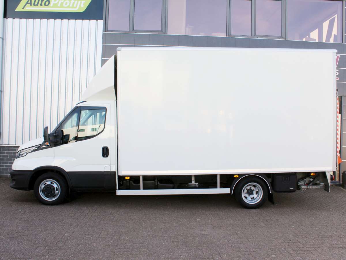 Iveco Daily 40C18 HA8 Bakwagen 3500/4200kg Aut. Laadklep Bak+Zijdeur