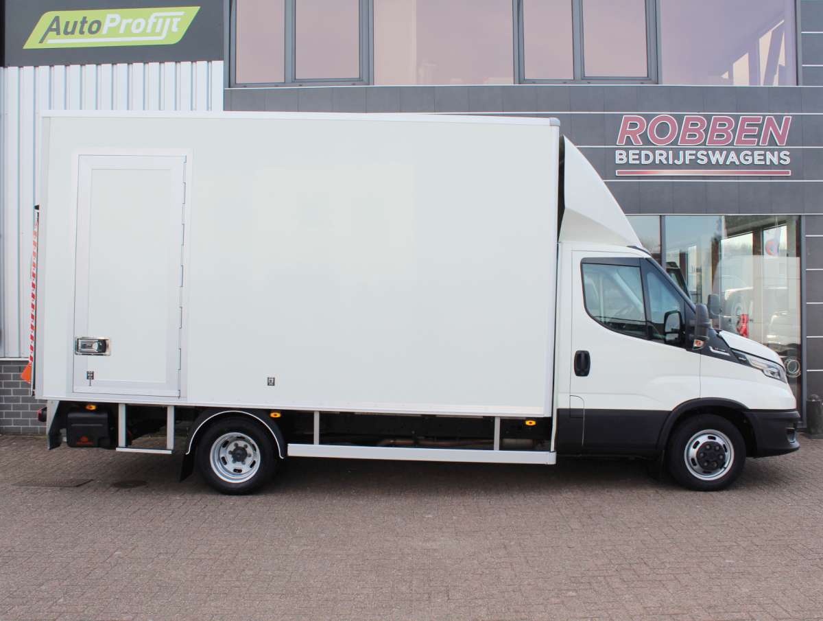 Iveco Daily 40C18 HA8 Bakwagen 3500/4200kg Aut. Laadklep Bak+Zijdeur