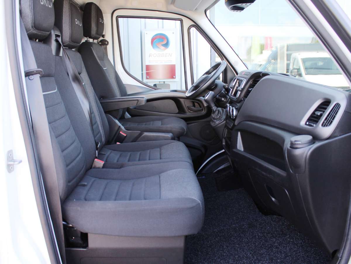 Iveco Daily 40C18 HA8 Bakwagen Aut. Laadklep 1000 kg / Zijdeur