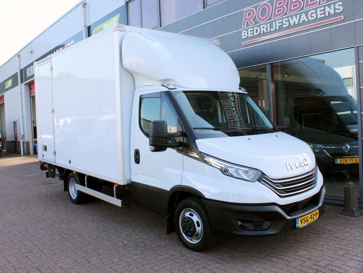 Iveco Daily 40C18 HA8 Bakwagen Aut. Laadklep 1000 kg / Zijdeur