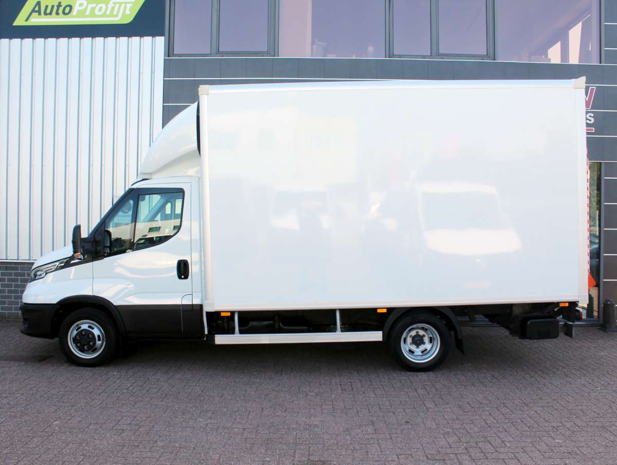 Iveco Daily 40C18 HA8 Bakwagen Aut. Laadklep 1000 kg / Zijdeur