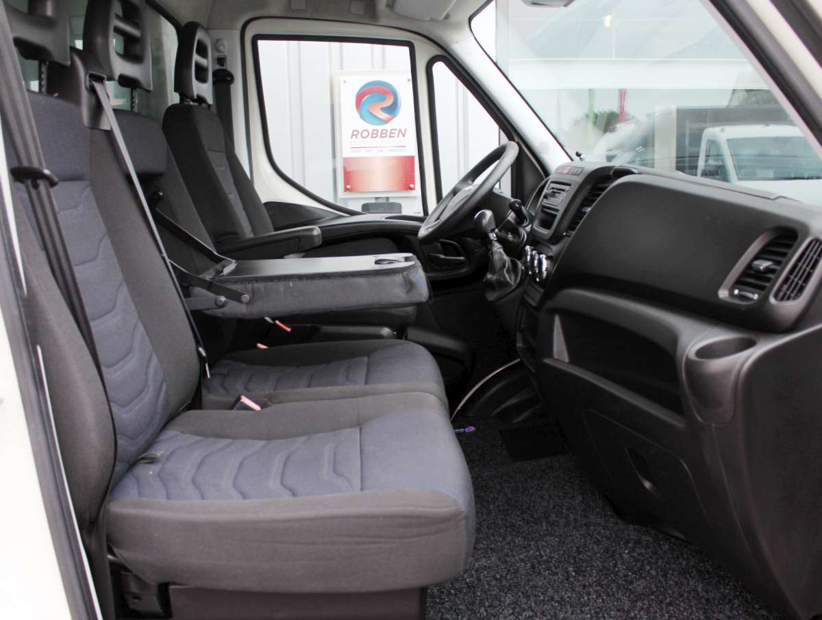 Iveco Daily 35C15 3.0 410 Bakwagen Laadklep Zijdeur Dubbellucht Trekhaak