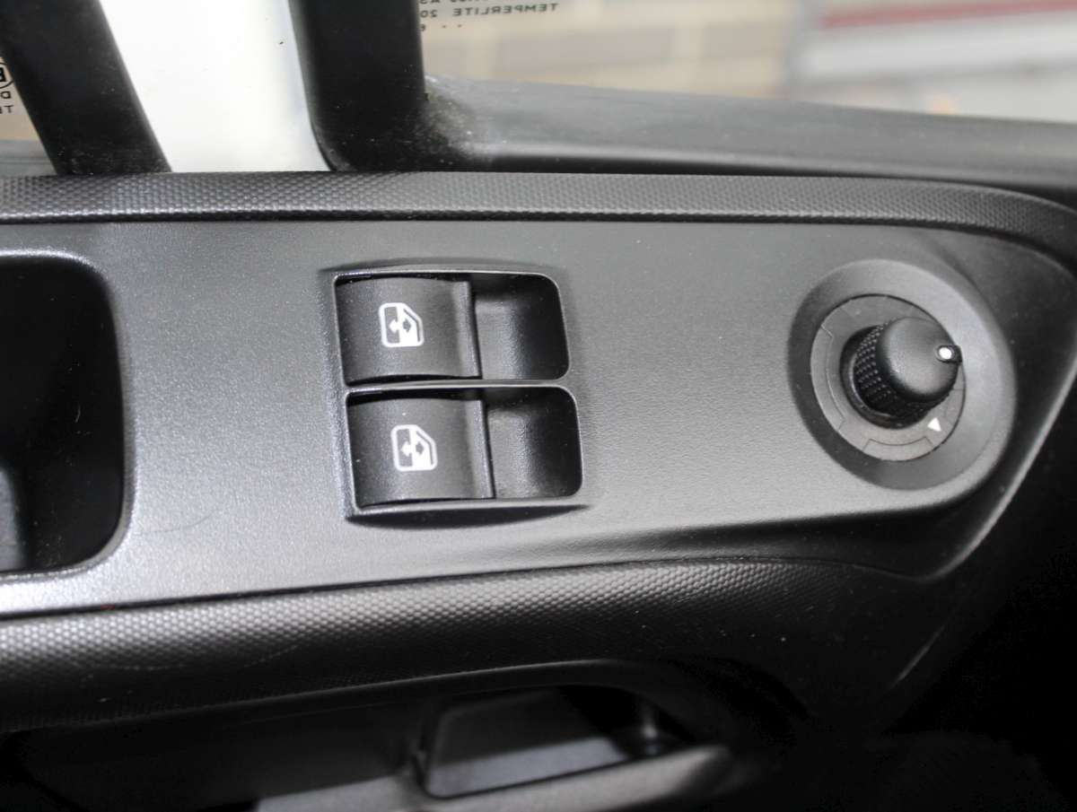 Iveco Daily 35C15 3.0 410 Bakwagen Laadklep Zijdeur Dubbellucht Trekhaak