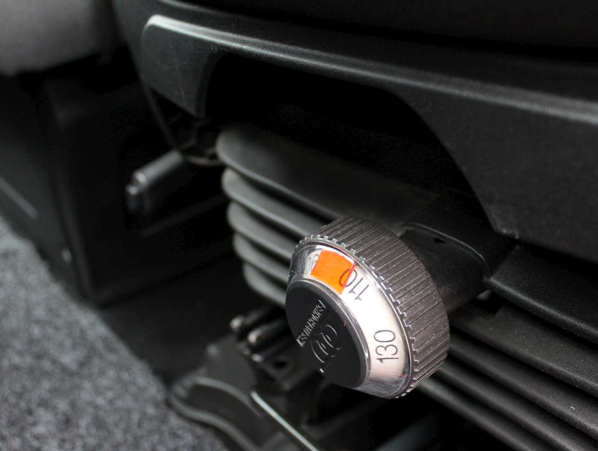 Iveco Daily 35C15 3.0 410 Bakwagen Laadklep Zijdeur Dubbellucht Trekhaak