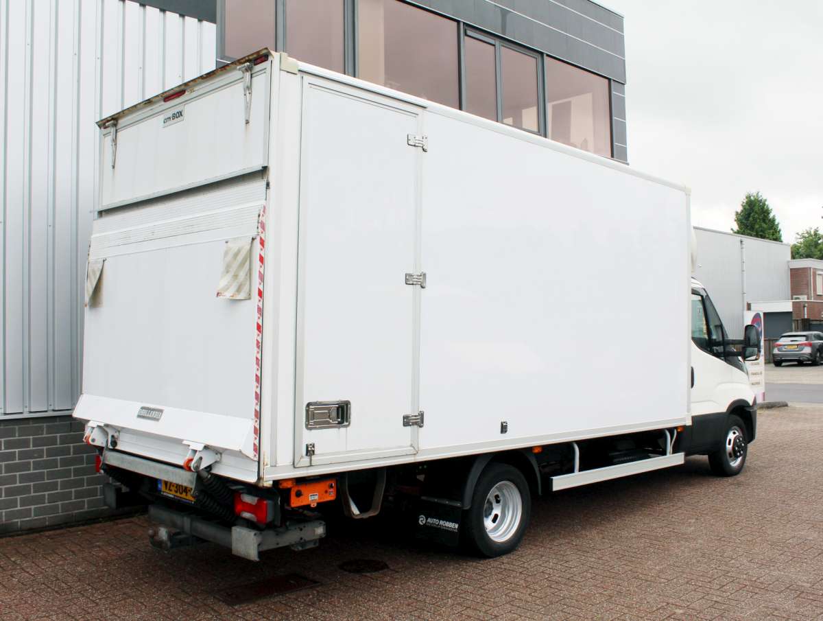 Iveco Daily 35C15 3.0 410 Bakwagen Laadklep Zijdeur Dubbellucht Trekhaak