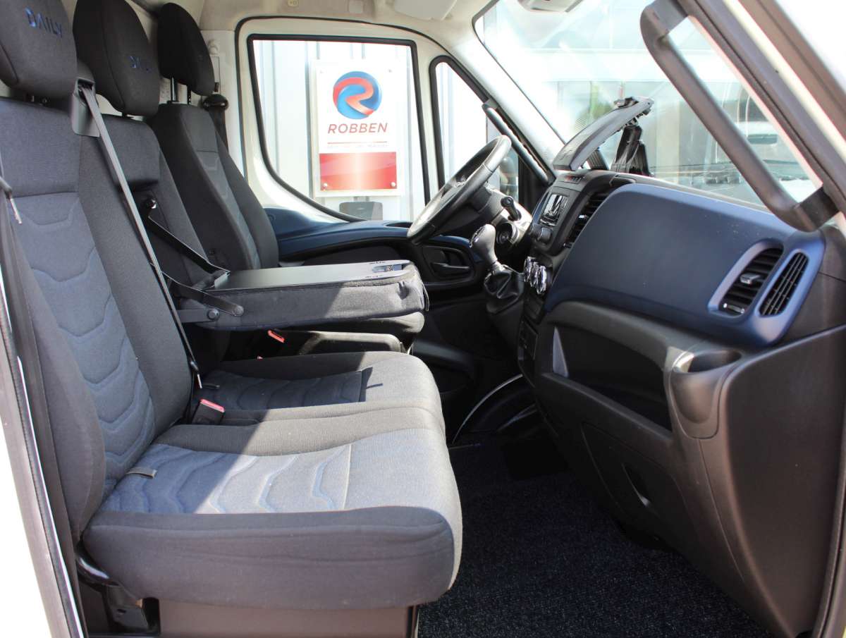 Iveco Daily 40C18 3.0 410 Bakwagen Aut. Laadklep 1000kg Dubbellucht/Trekhaak