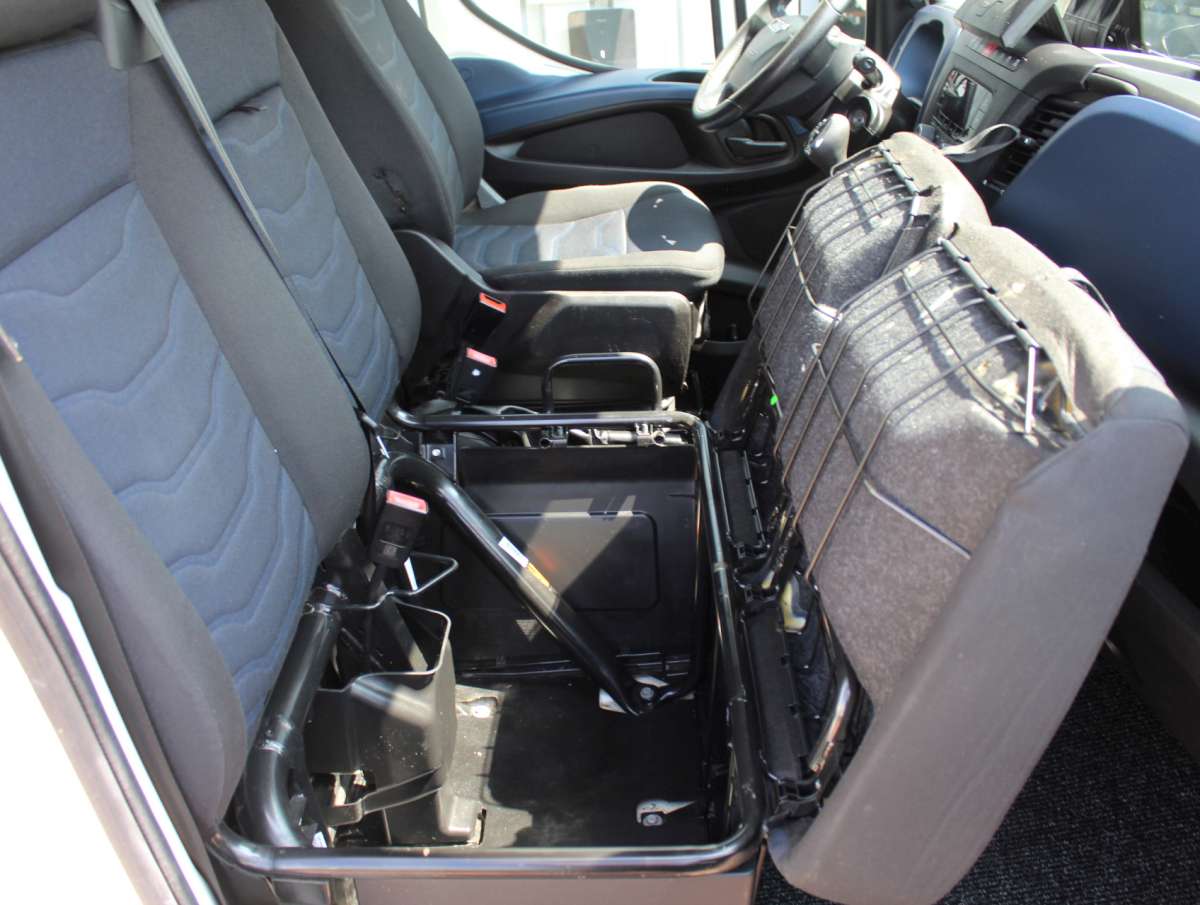 Iveco Daily 40C18 3.0 410 Bakwagen Aut. Laadklep 1000kg Dubbellucht/Trekhaak