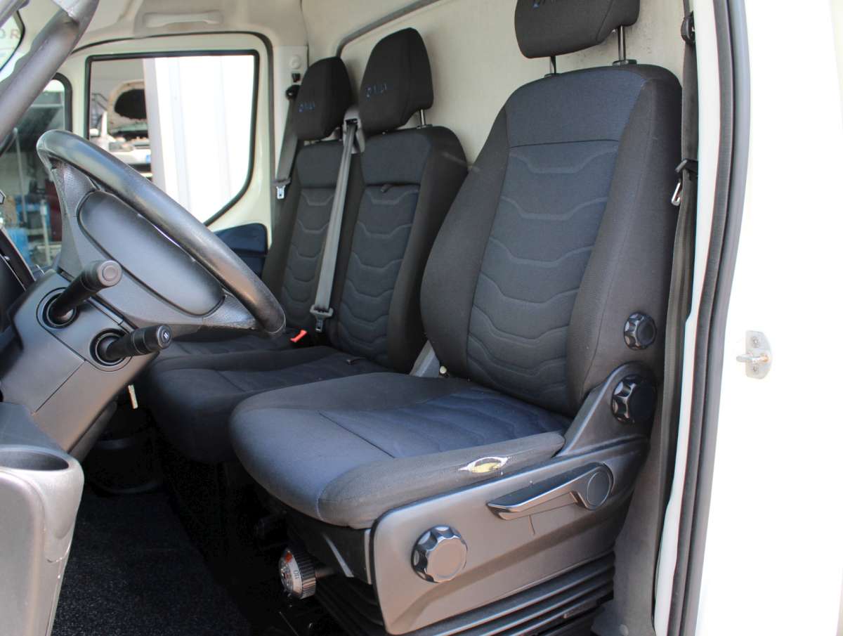 Iveco Daily 40C18 3.0 410 Bakwagen Aut. Laadklep 1000kg Dubbellucht/Trekhaak