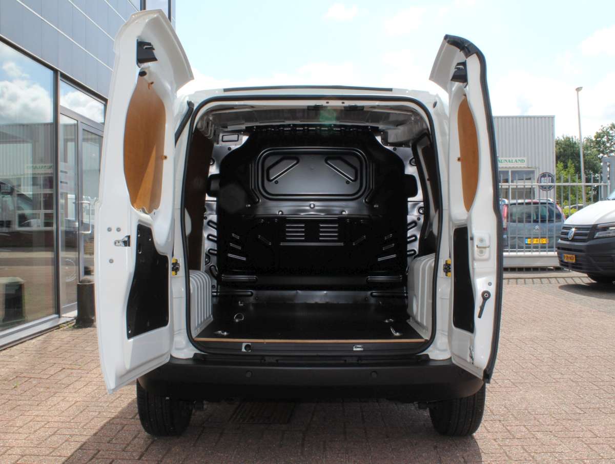 Fiat Fiorino 1.3 MJ Airco/Cruise/Parkeersensoren