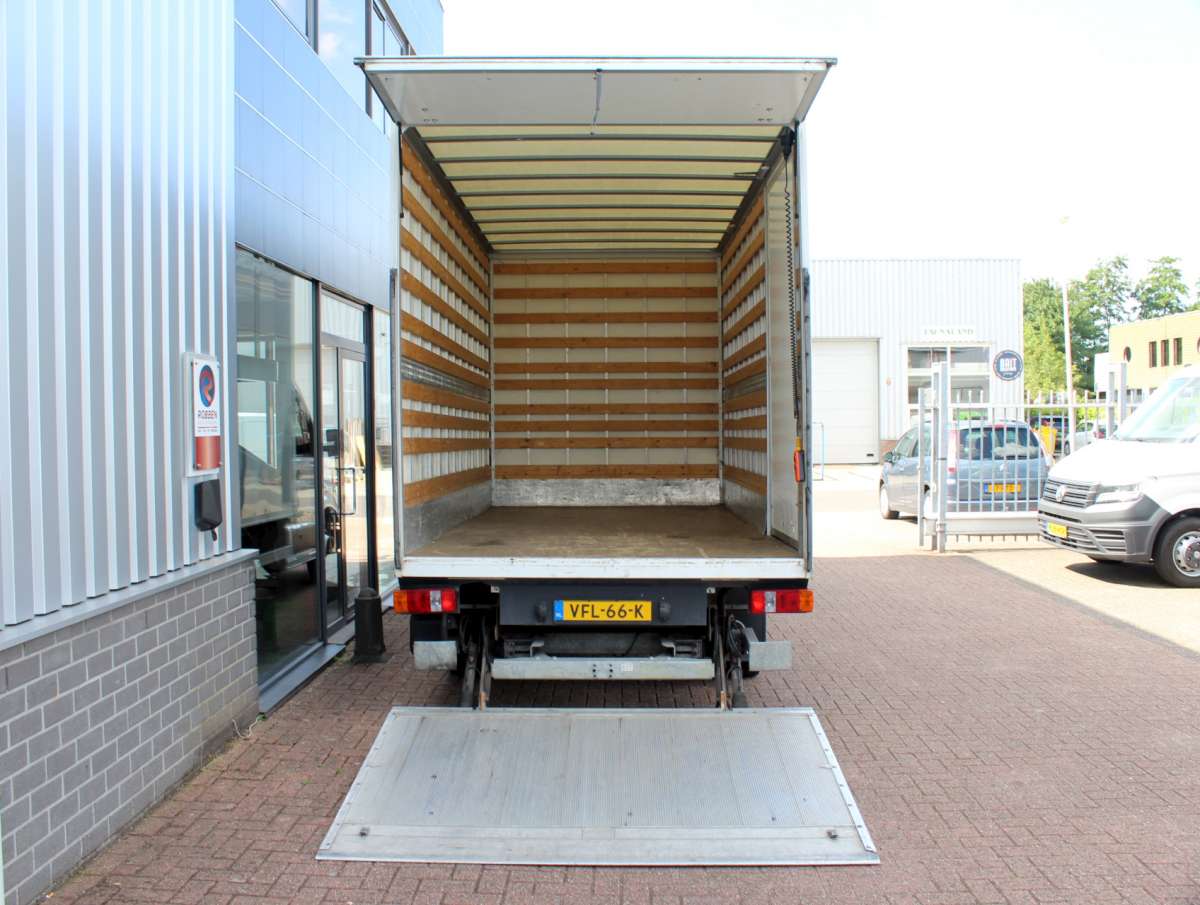 Man TGE 2.0 3.180 Bakwagen – Laadklep 1000 kg Hefv. / Dubbellucht