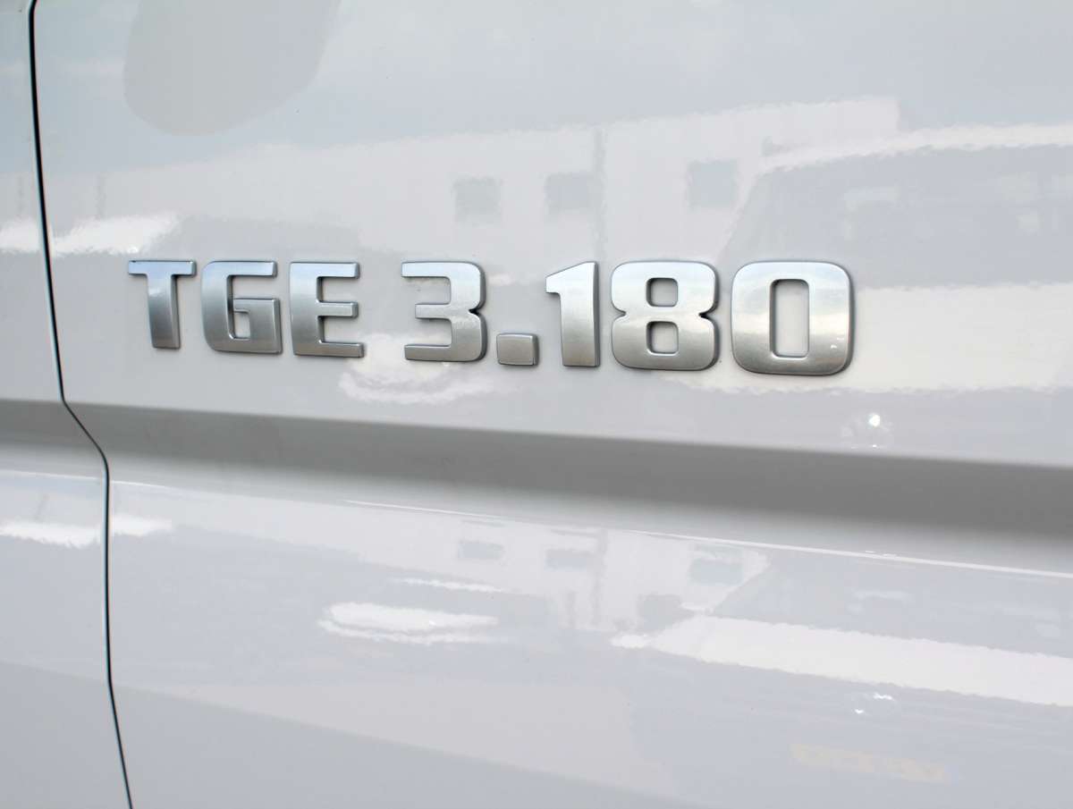 Man TGE 2.0 3.180 Bakwagen – Laadklep 1000 kg Hefv. / Dubbellucht