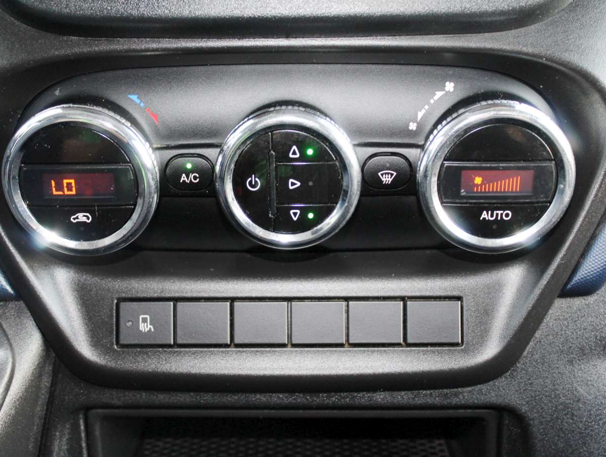 Iveco Daily 35S18V 3.0 352 Aut. Airco/Cruise/Nav Trekhaak H1L2