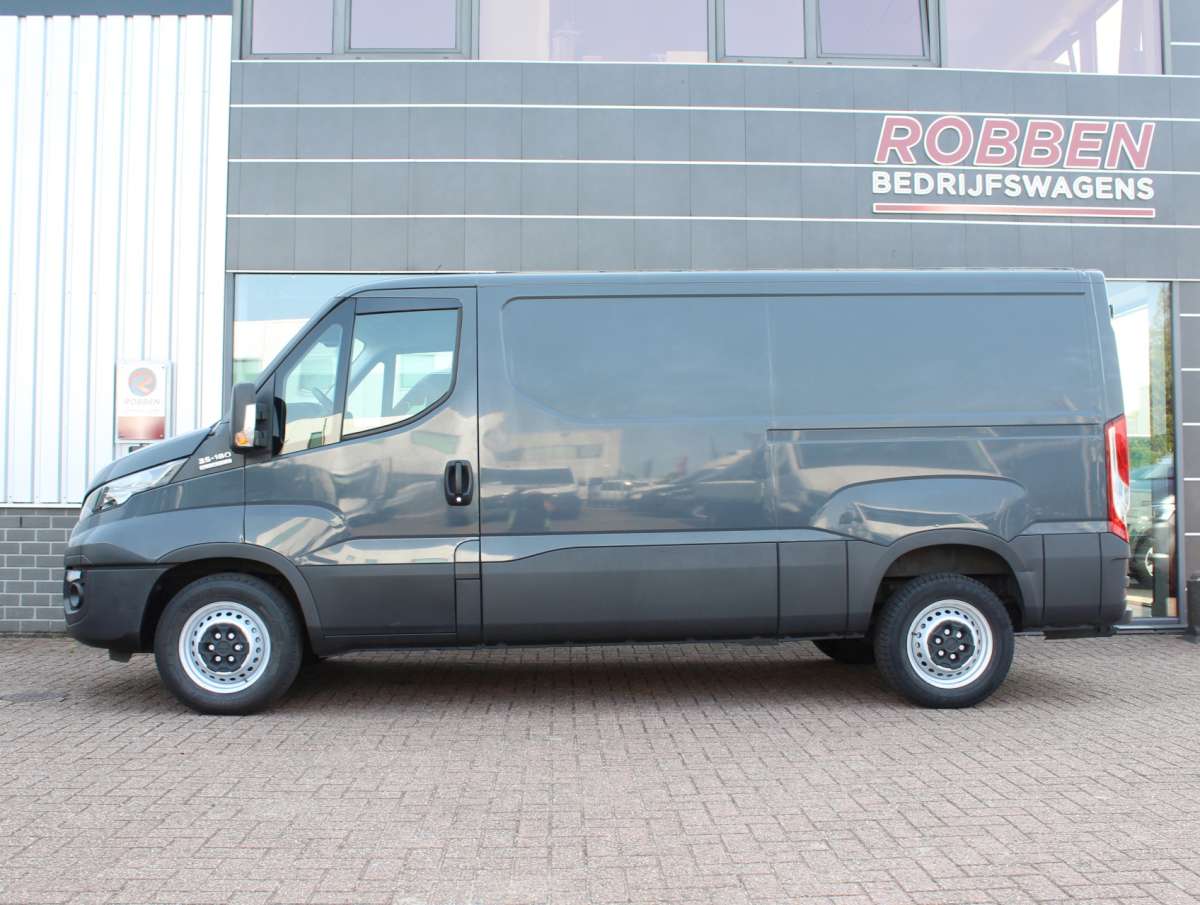Iveco Daily 35S18V 3.0 352 Aut. Airco/Cruise/Nav Trekhaak H1L2