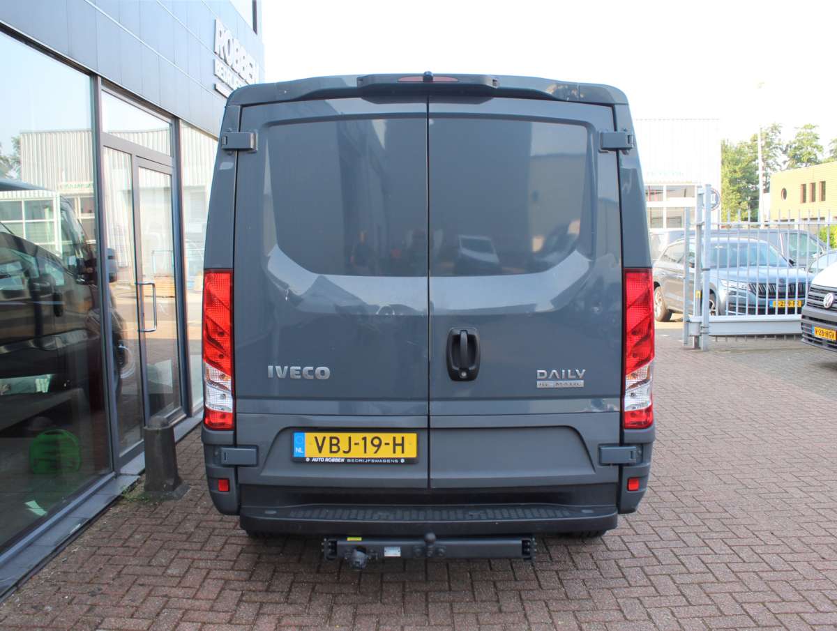 Iveco Daily 35S18V 3.0 352 Aut. Airco/Cruise/Nav Trekhaak H1L2