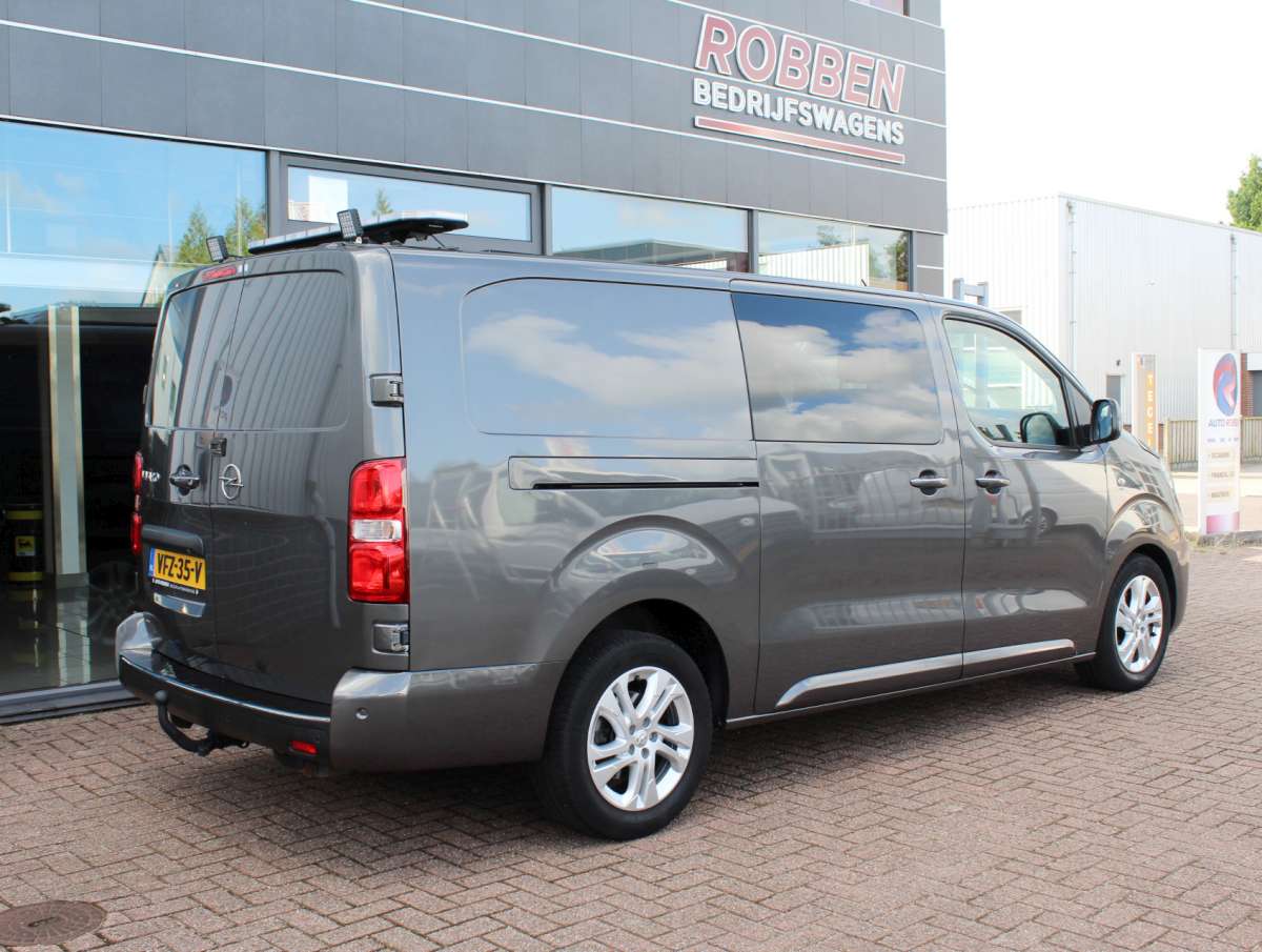 Opel Vivaro 2.0 CDTI L3H1 Dubbele Cabine Aut. 2 Schuifdeuren Zonnepaneel/Omvormer Airco/Nav/Cam