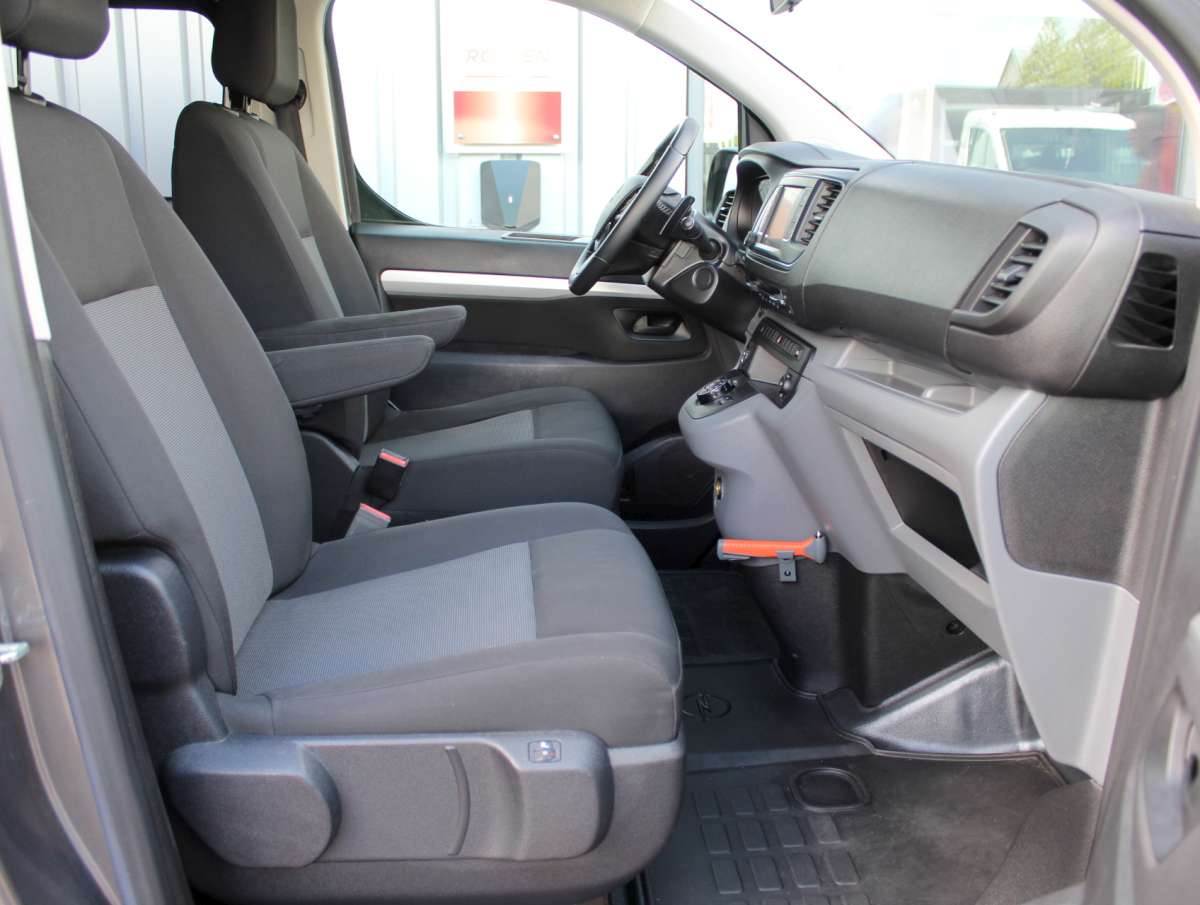 Opel Vivaro 2.0 CDTI L3H1 Dubbele Cabine Aut. 2 Schuifdeuren Zonnepaneel/Omvormer Airco/Nav/Cam