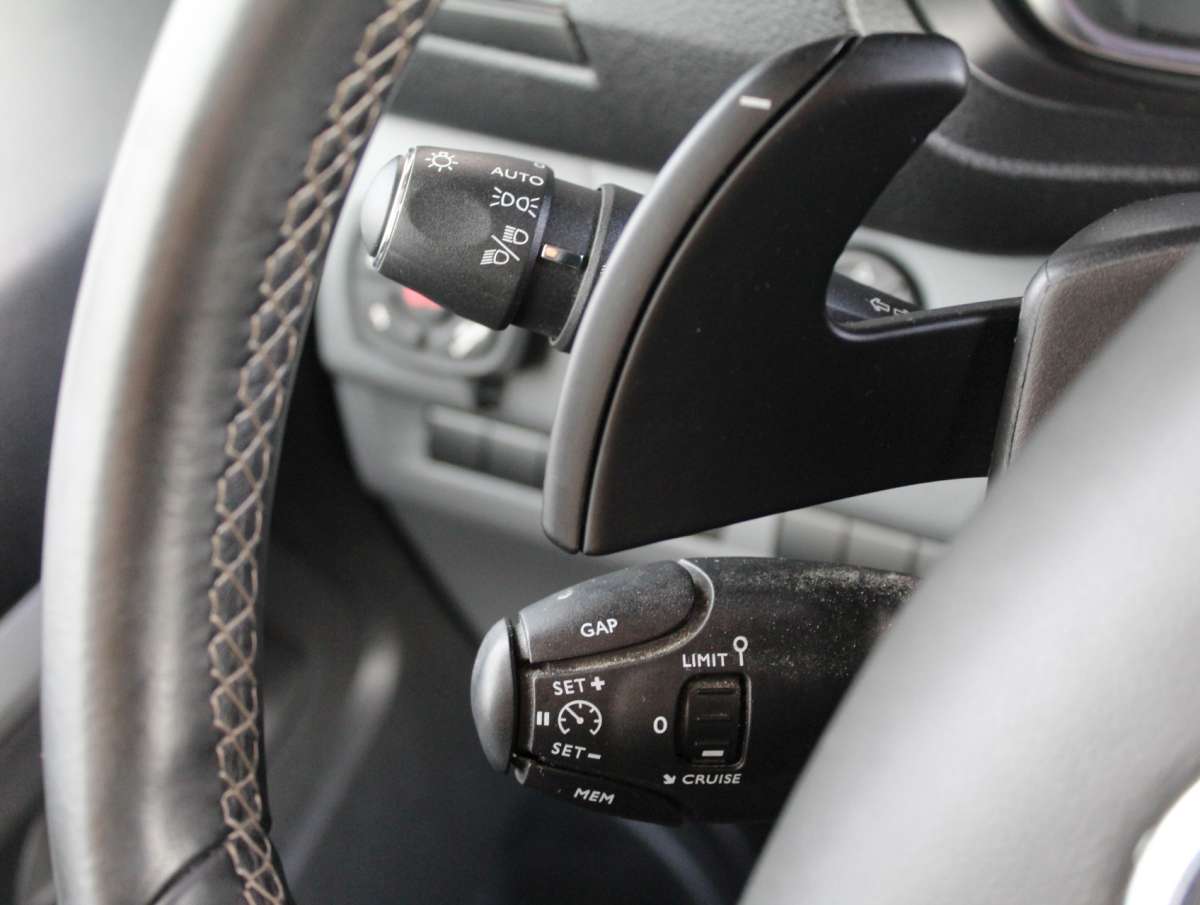 Opel Vivaro 2.0 CDTI L3H1 Dubbele Cabine Aut. 2 Schuifdeuren Zonnepaneel/Omvormer Airco/Nav/Cam